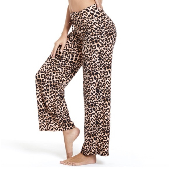 Leopard Wide Leg Lounge/Pajama Pants - Picture 6 of 7